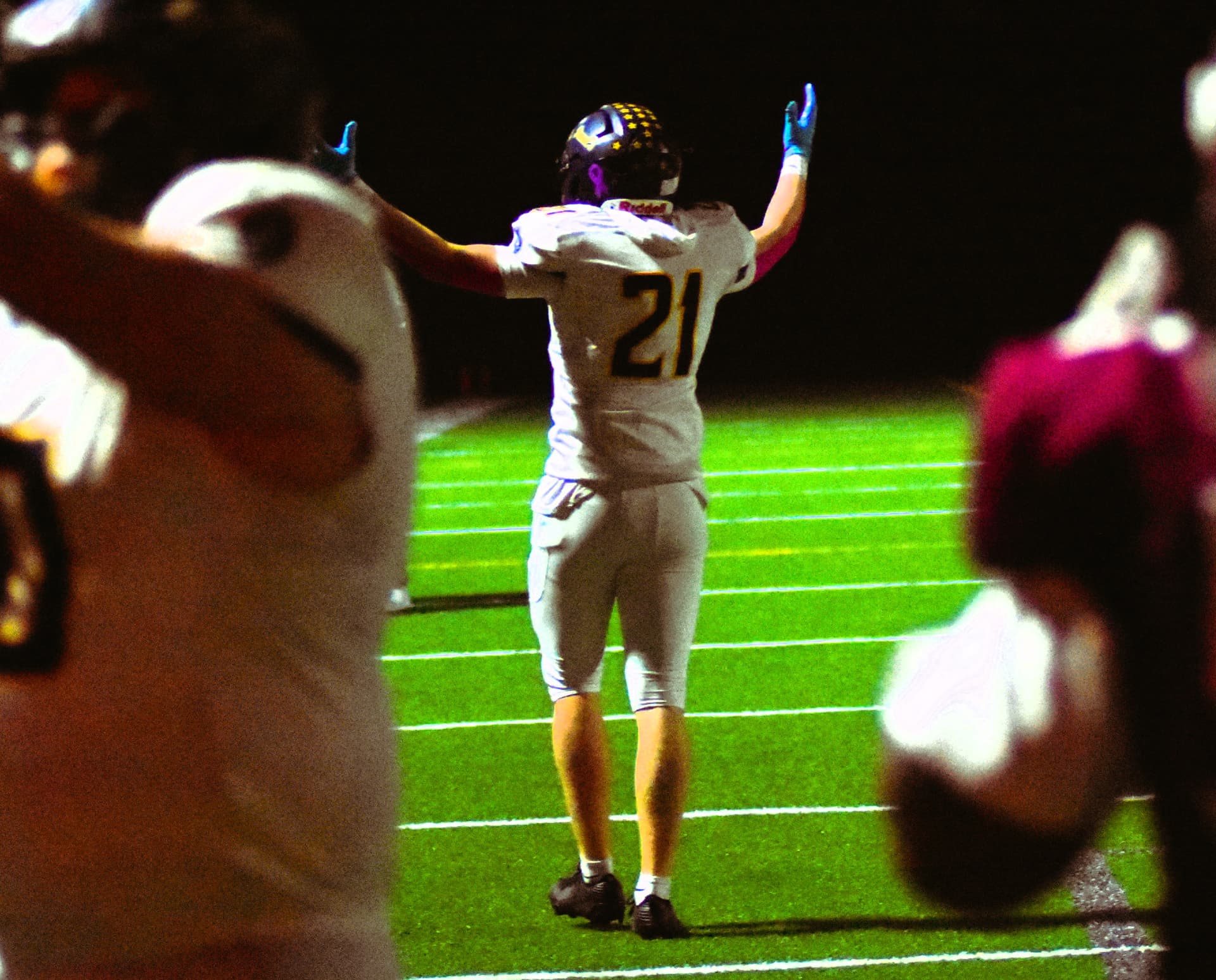SP Football v. Severn action under the lights