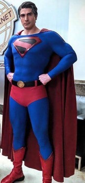 Brandon Routh’s Kingdom Come Superman suit